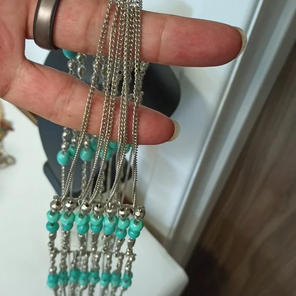Vintage turquoise colored beads on 6 strand silver toned chain - Picture 3 of 3